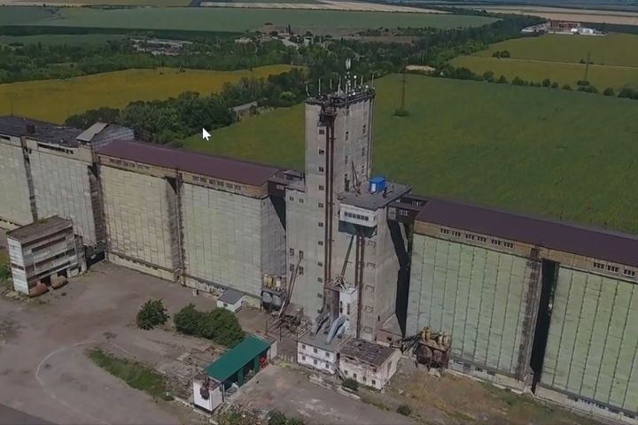 Operating elevator, 150 thousand tons