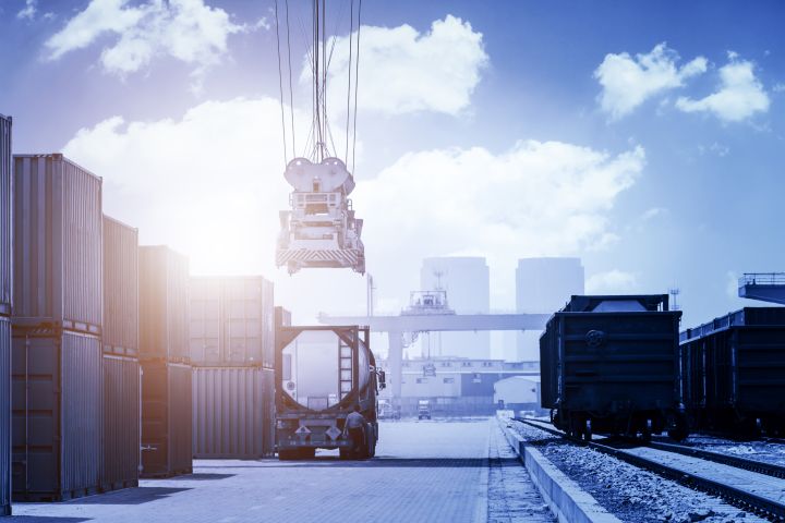 Єдина ФАСАДНА на Е-95 ділянка на в’їзді до Одеси з ЗАЛІЗНИЧНОЮ ГІЛКОЮ